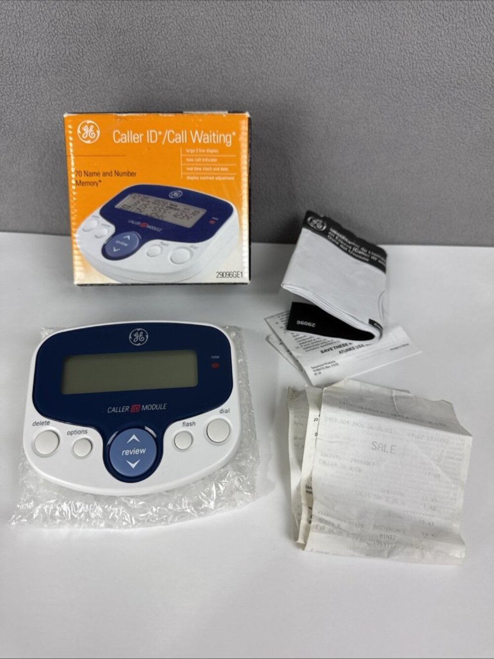 GE Call Waiting Caller ID Machine Large Display 70 Names 29096GE1 open box VTG